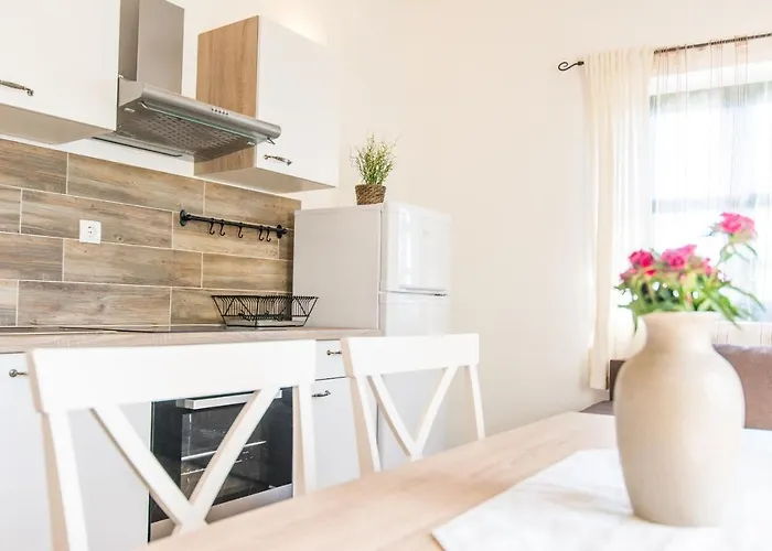Tarragon Apartman *