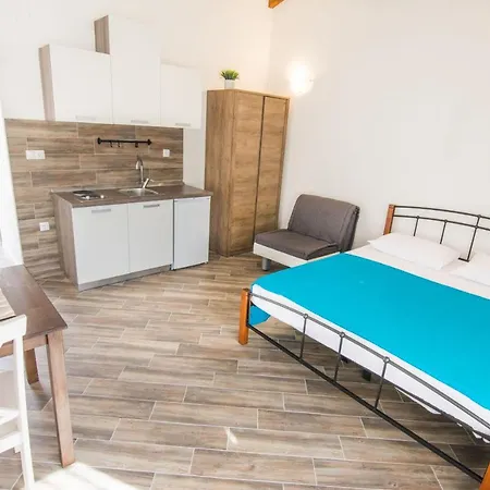 Apartament Tarragon *