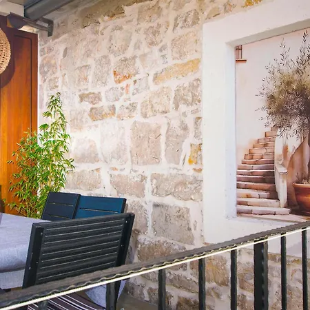 Appartamento Tarragon *