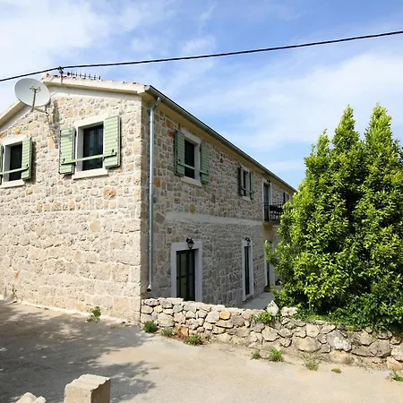 Tarragon Διαμέρισμα Ugrinici