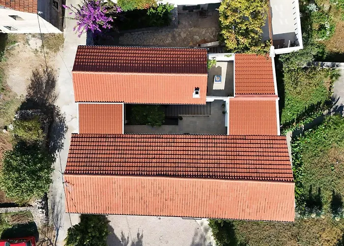 Tarragon Apartmán Ugrinici