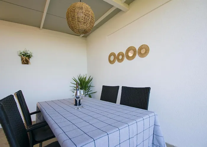 Tarragon Apartmán Ugrinici